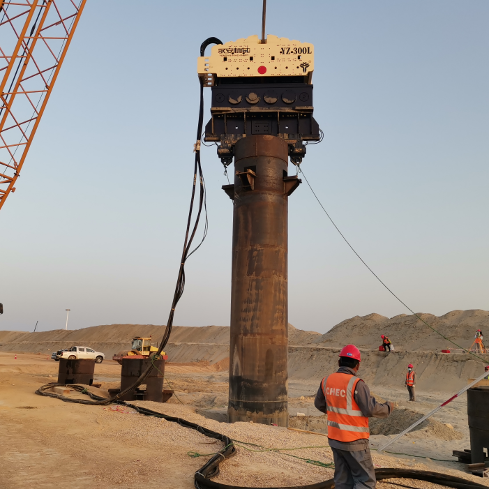 YZ-300L hydraulic vibro hammer piledriving equipment for driving large steel pipe with high efficiency in Egypt