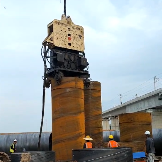 YZ-400 hydraulic vibratory piling equipment driving extracting vibro hammer for pile bridge construction